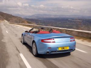 Aston Martin V8 Vantage Roadster 2006 года 